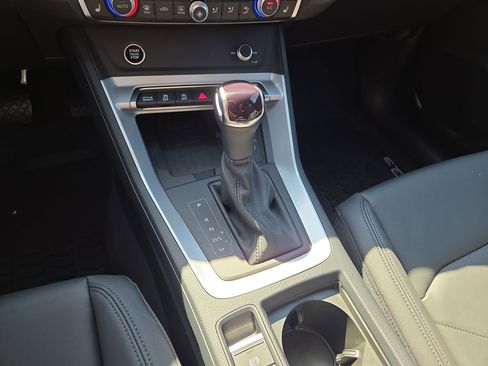 Certified 2025 Audi Q3 2.0T Premium w/ Convenience Package image 22