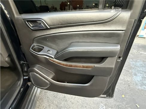 Used 2017 Chevrolet Suburban LS image 26