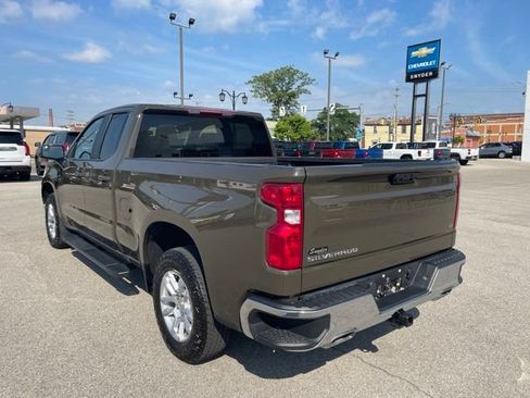 Used 2023 Chevrolet Silverado 1500 LT AWD/4WD image 13