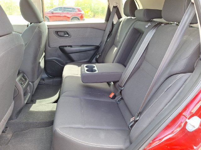 Certified 2023 Nissan Rogue S FWD image 15