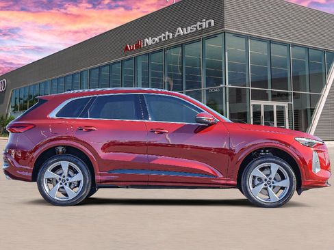 New 2025 Audi Q5 Premium Plus image 3