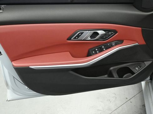 Used 2023 BMW 330i xDrive Sedan w/ M Sport Package image 21