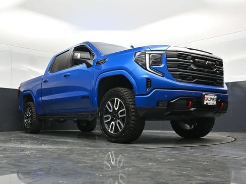 Used 2023 GMC Sierra 1500 AT4 w/ AT4 Premium Package AWD/4WD image 62