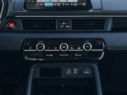 Certified 2025 Honda Pilot EX-L image 28