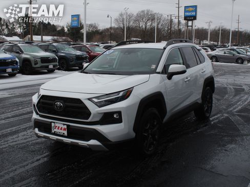 Used 2024 Toyota RAV4 Adventure image 8