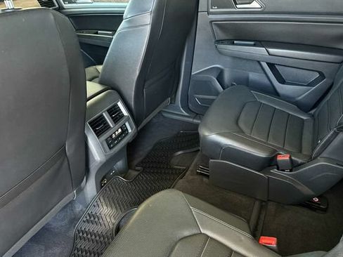 Used 2018 Volkswagen Atlas SEL Premium AWD/4WD image 12