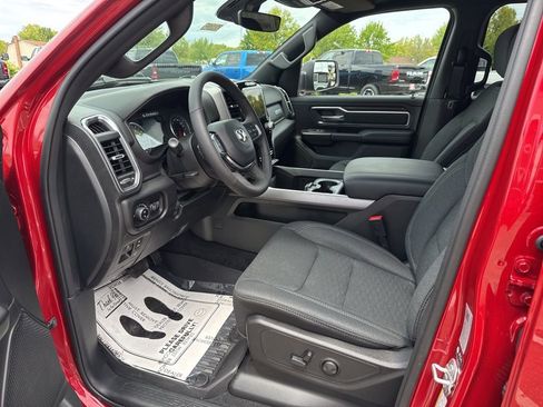 New 2026 RAM 1500 4x4 Crew Cab image 11