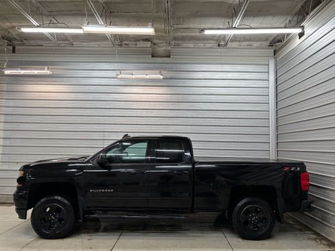 Used 2018 Chevrolet Silverado 1500 LT w/ All Star Edition image 8