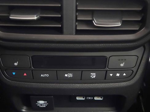 Certified 2023 Honda Pilot Elite image 16