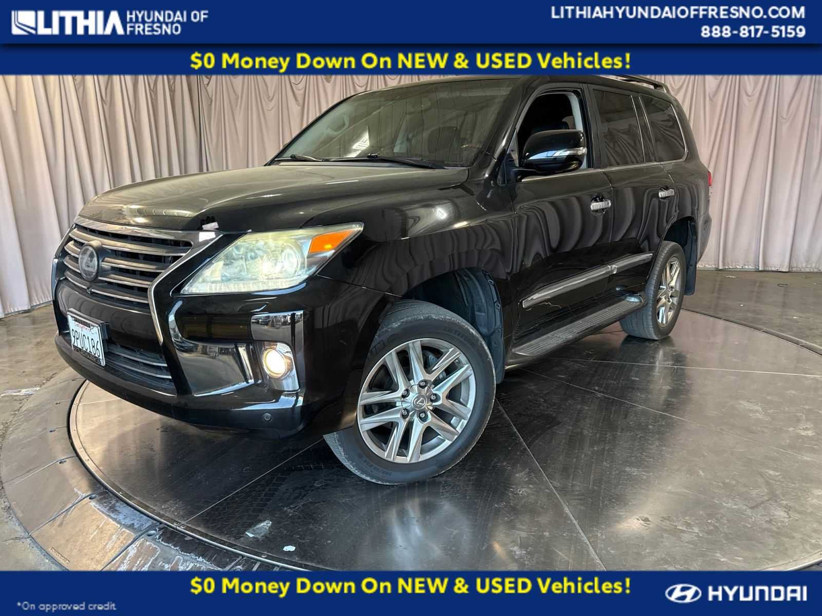 Used 2013 Lexus LX 570 4WD w/ Luxury Pkg w/Pre-crash image 1