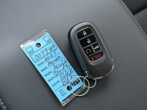 Used 2025 Honda Accord Sport image 30