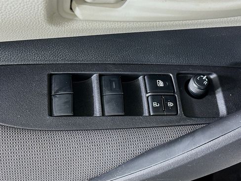 Used 2024 Toyota Corolla LE FWD image 14
