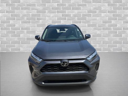 Used 2025 Toyota RAV4 XLE FWD image 7