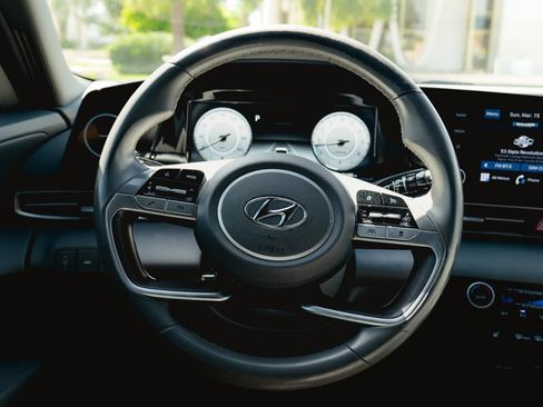 Used 2021 Hyundai Elantra SEL w/ Convenience Package image 22