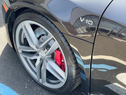 Used 2015 Audi R8 V10 AWD/4WD image 16
