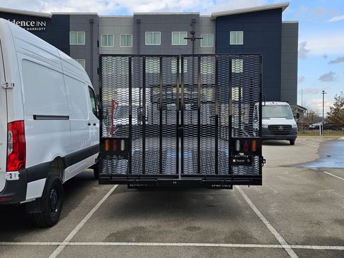 Used 2024 Mercedes-Benz Sprinter 4500 image 6