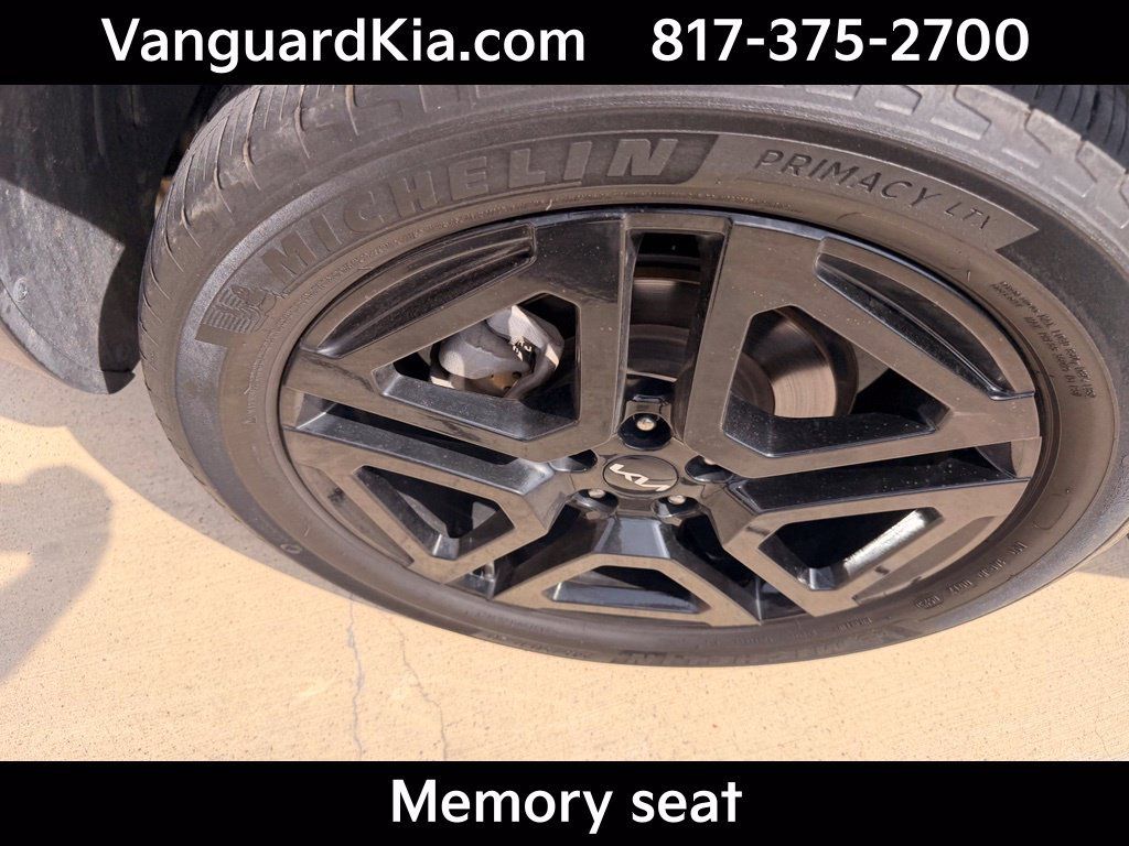 Certified 2023 Kia Telluride SX Prestige X-Line AWD/4WD image 9