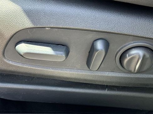 Used 2023 Buick Encore GX Select w/ Safety Package II FWD image 31