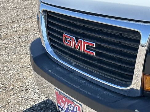 New 2025 GMC Savana 3500 w/ Power Convenience Package RWD image 29