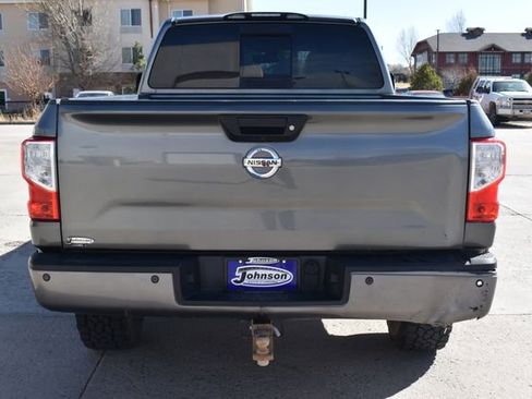 Used 2016 Nissan Titan PRO-4X w/ Pro-4x Convenience Package AWD/4WD image 6