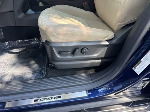 Certified 2025 Nissan Armada Platinum AWD/4WD image 32