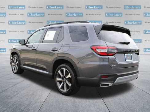 Used 2025 Honda Pilot Elite image 8