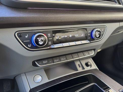 Certified 2025 Audi Q5 2.0T Premium Plus image 16