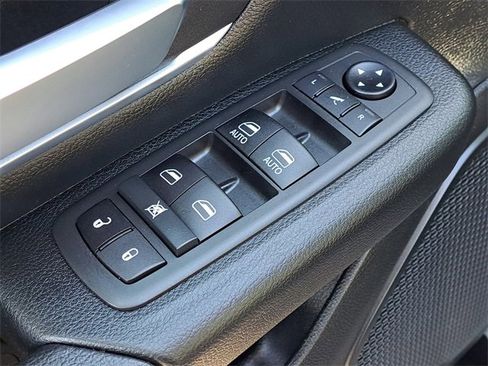 Used 2021 RAM 1500 Big Horn image 22