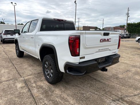 New 2026 GMC Sierra 1500 AT4X AWD/4WD image 4
