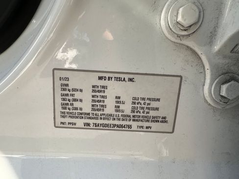 Used 2023 Tesla Model Y Long Range AWD/4WD image 21