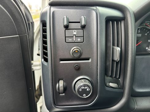 Used 2016 Chevrolet Silverado 2500 W/T image 44