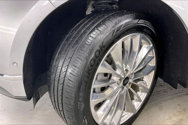 Used 2024 Ford Edge Titanium w/ Titanium Elite Package AWD/4WD image 34