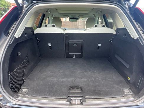 Used 2019 Volvo XC60 T8 Inscription w/ Advanced Package AWD/4WD image 37