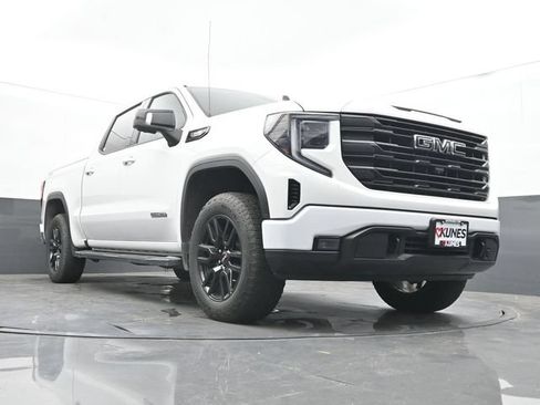 Used 2023 GMC Sierra 1500 Elevation w/ Preferred Package AWD/4WD image 49