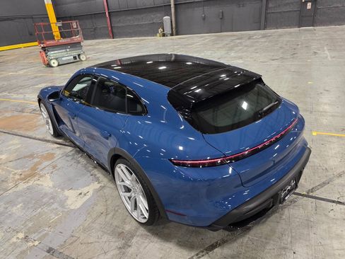 Used 2023 Porsche Taycan 4S AWD/4WD image 69