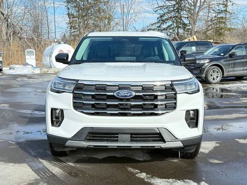 New 2026 Ford Explorer Active w/ Active Comfort Package image 2