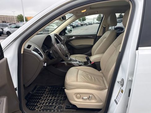 Used 2017 Audi Q5 2.0T Premium Plus w/ Technology Package AWD/4WD image 17