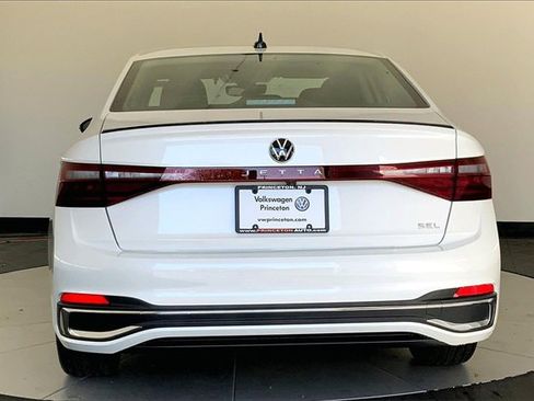 New 2026 Volkswagen Jetta SEL image 5