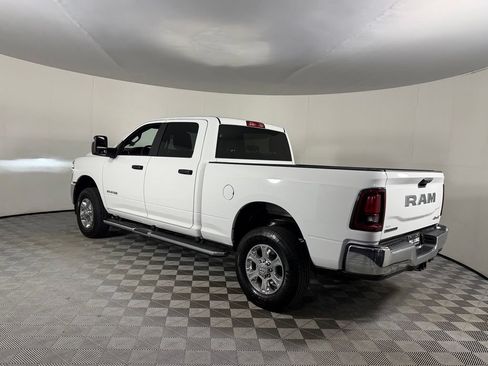 Certified 2025 RAM 2500 Big Horn AWD/4WD image 8
