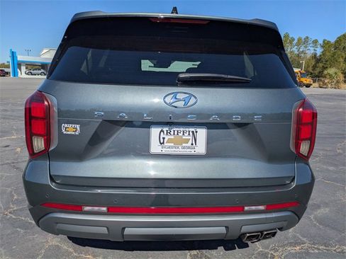Used 2023 Hyundai Palisade SEL w/ Premium Package image 5