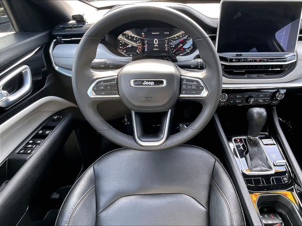 Used 2024 Jeep Compass Limited AWD/4WD image 17