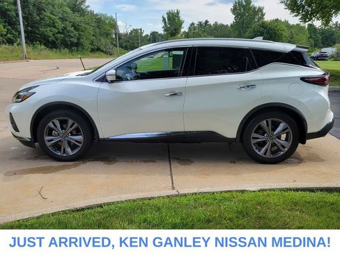 Certified 2024 Nissan Murano Platinum w/ Cargo Package AWD/4WD image 6