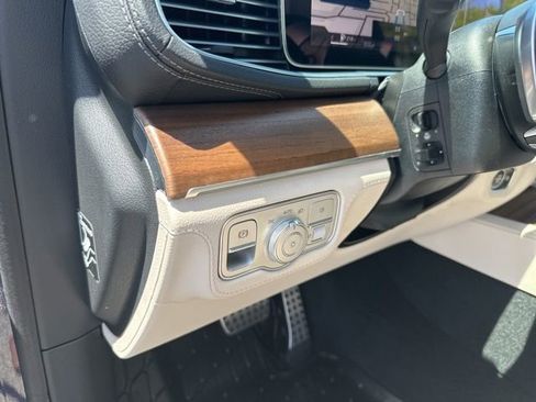 Certified 2024 Mercedes-Benz GLS 450 4MATIC image 21