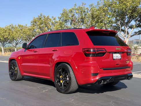 Used 2018 Jeep Grand Cherokee Trackhawk AWD/4WD image 6