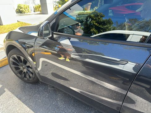 Used 2024 Tesla Model Y Long Range image 4