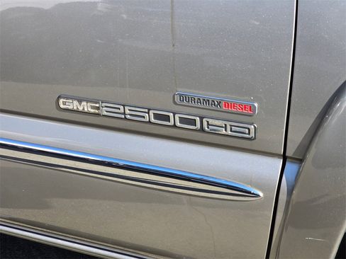 Used 2003 GMC Sierra 2500 SLT w/ SLT Preferred Equipment Group image 46