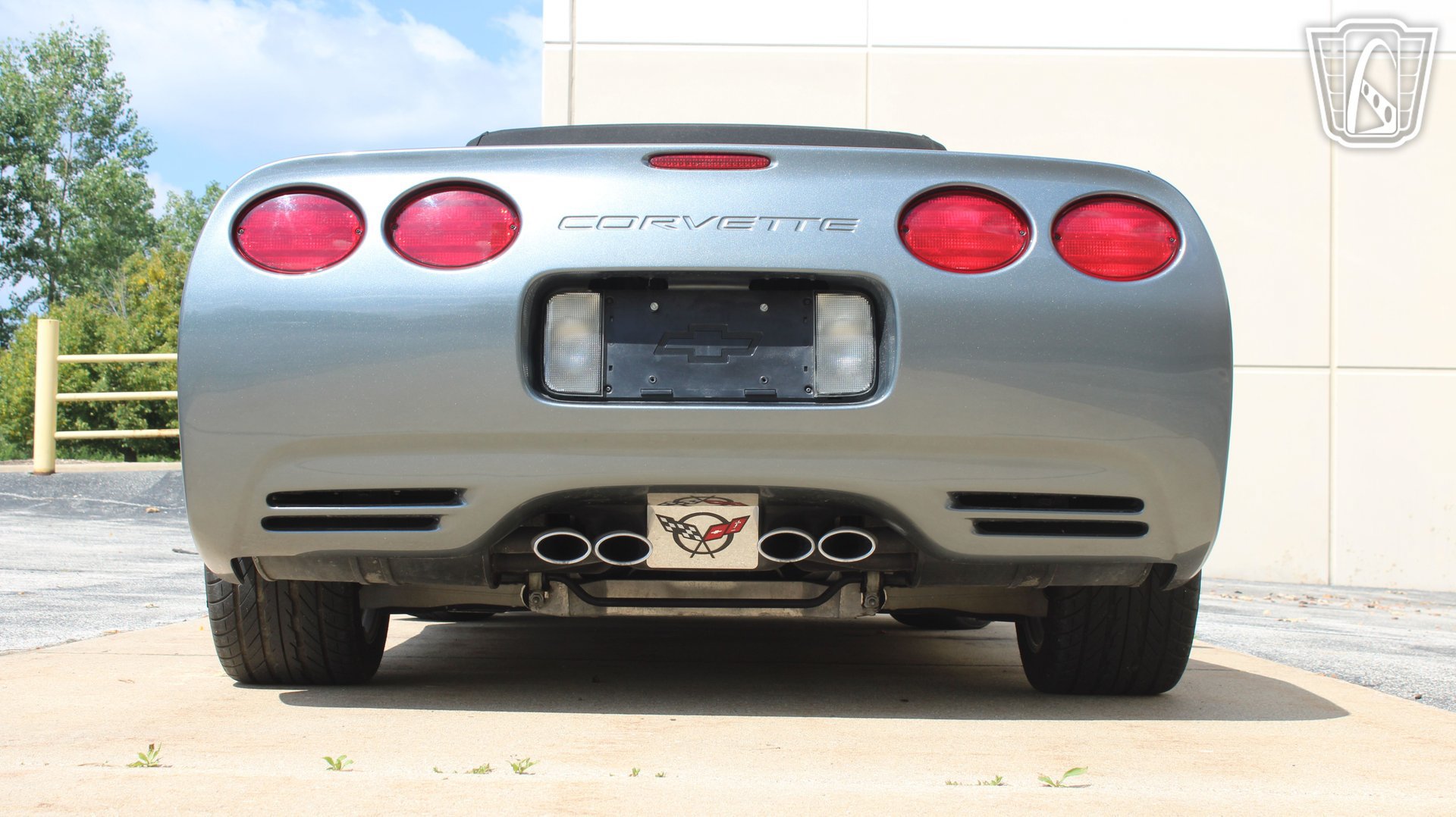 Used 2004 Chevrolet Corvette Convertible w/ Preferred Equipment Group RWD image 28