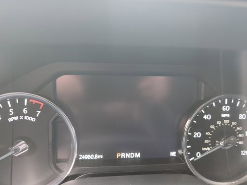 Used 2020 Ford Expedition Platinum image 2