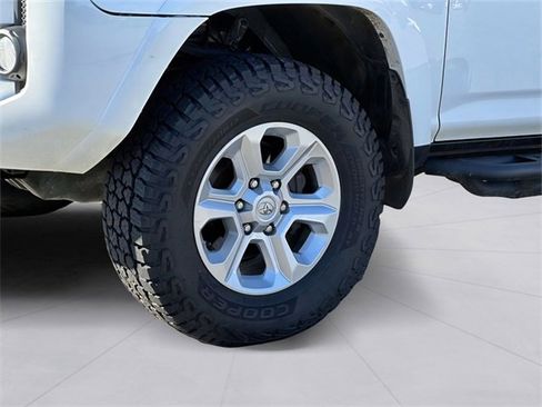 Used 2020 Toyota 4Runner SR5 image 6