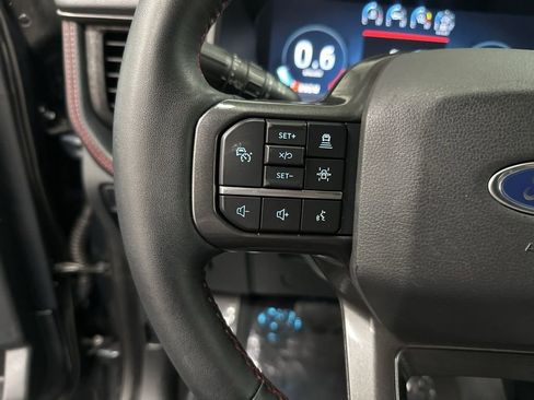 Used 2024 Ford Expedition Limited AWD/4WD image 14